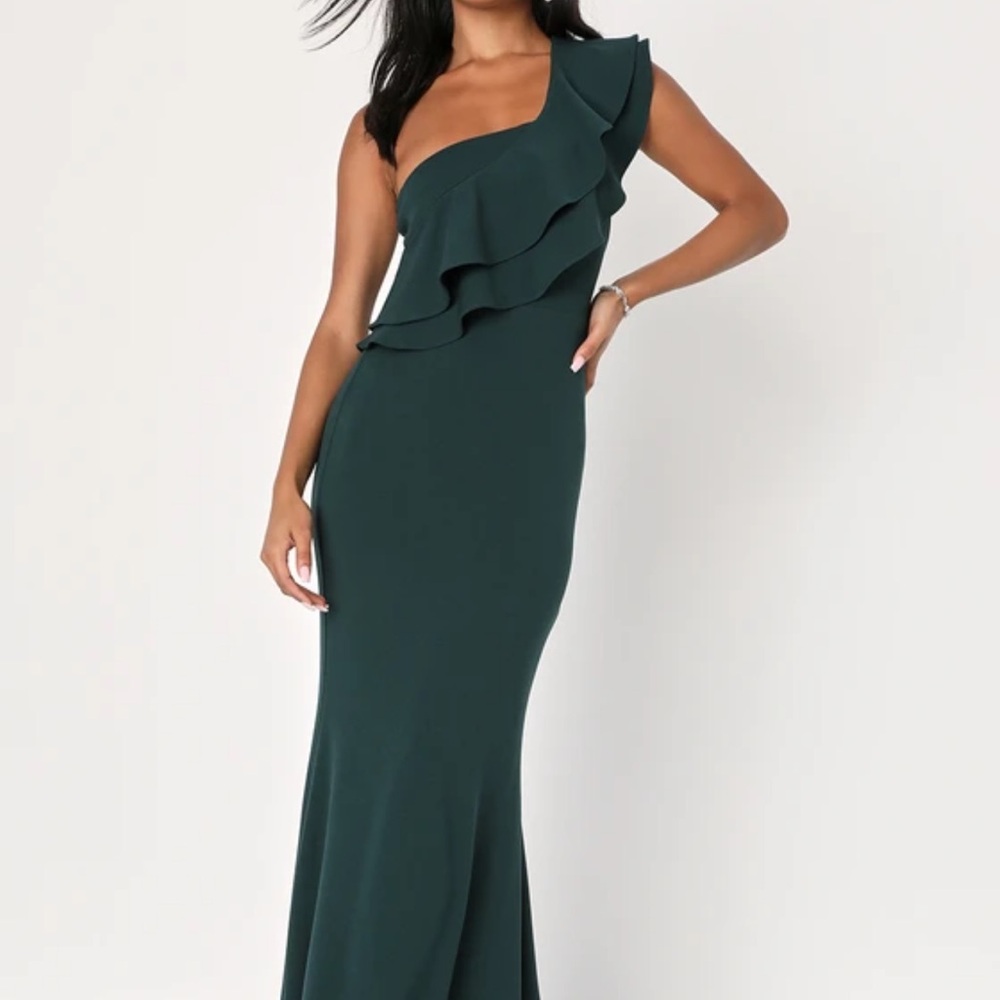 Elegant One-Shoulder Green Dress